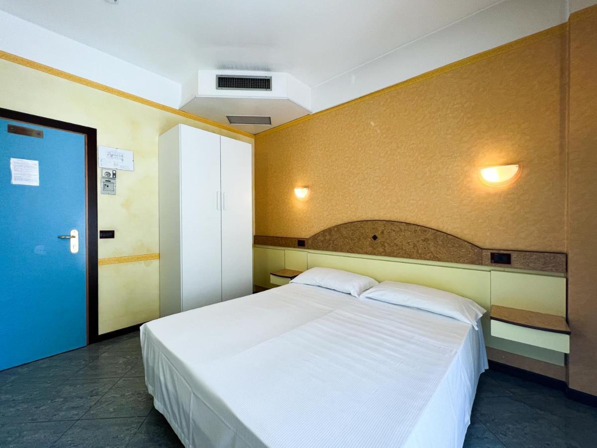 Hotel Soleblu Rimini Eksteriør billede