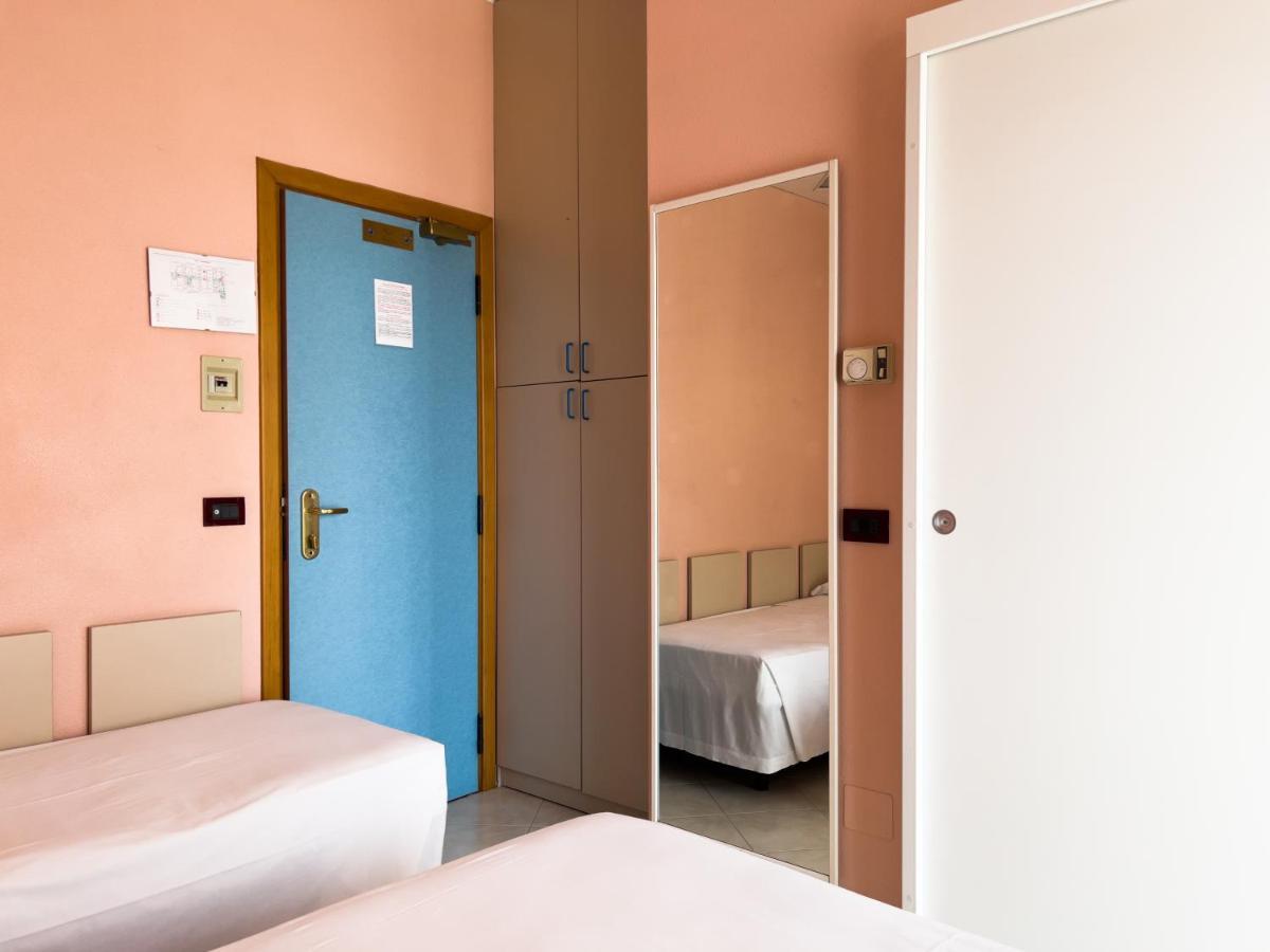 Hotel Soleblu Rimini Eksteriør billede